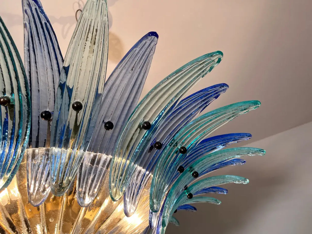 Candelabru Murano de la mijlocul secolului | Punto di Luce | 36 Sticlă Palmette transparentă și albastră