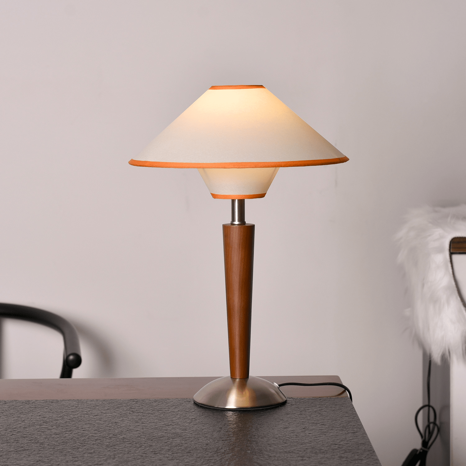 Lampă de masă Talonwood 