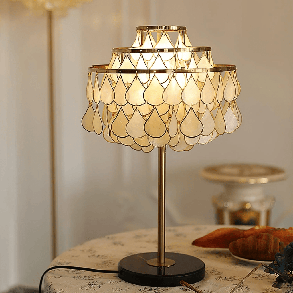 Lampă de masă cu coajă de lacrimi 