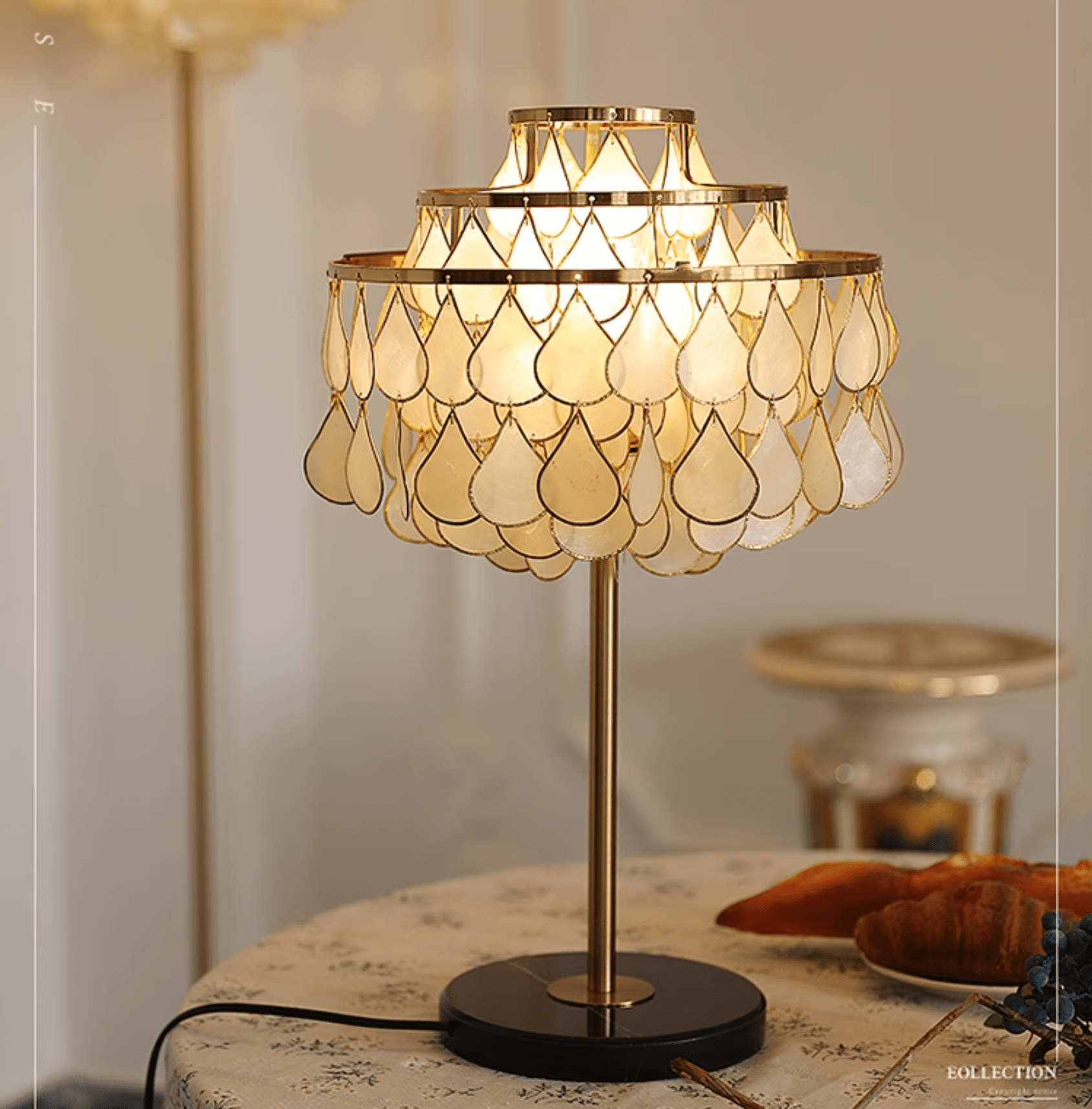 Lampă de masă cu coajă de lacrimi 