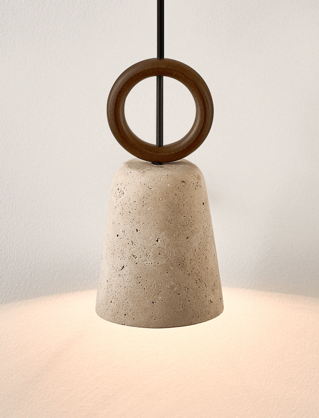 Lampă suspendată Bellstone