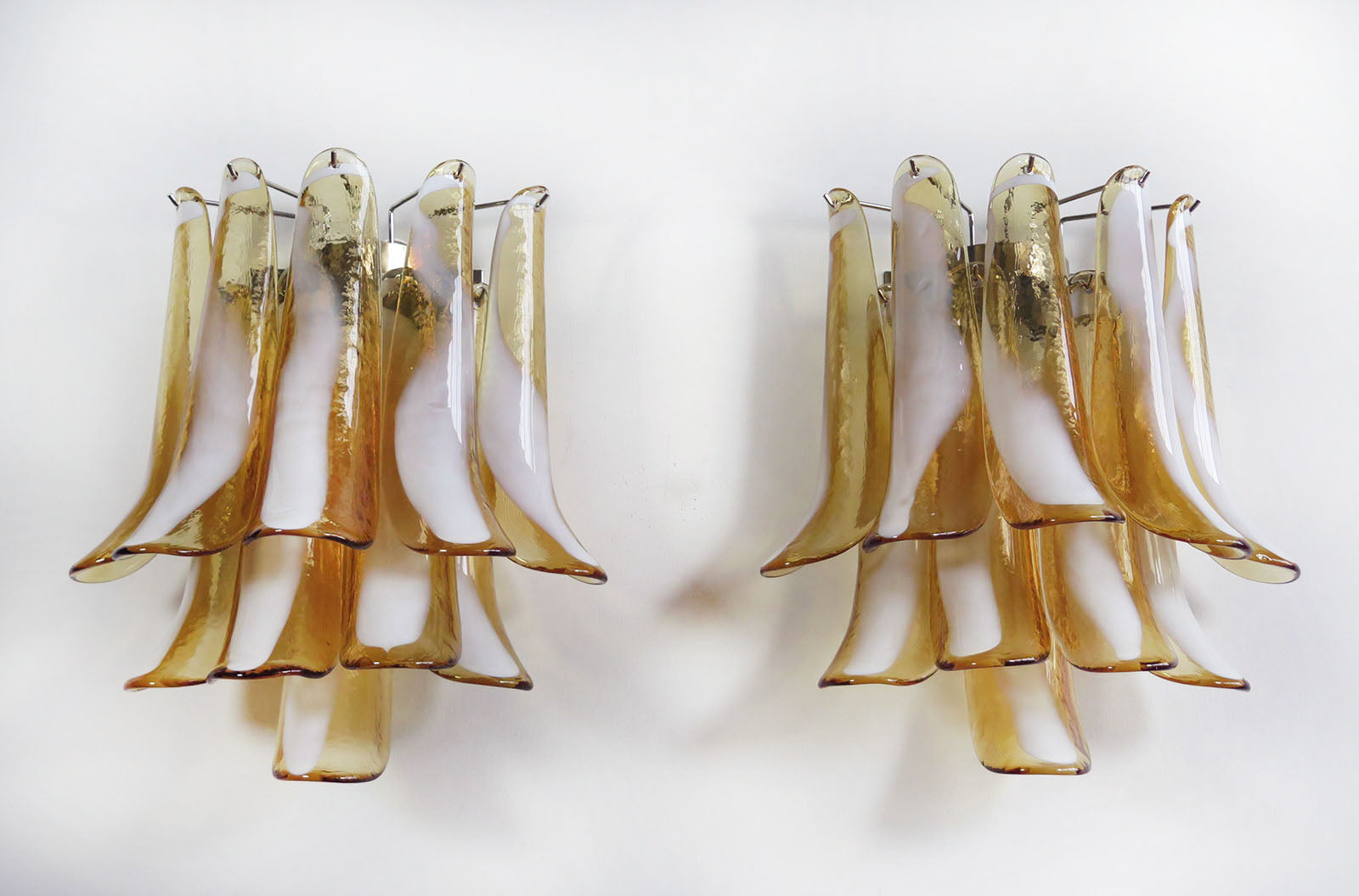 Mid-Century Murano Wall Lamp | Punto di Luce |  10 Caramel-Colored Petal-Glass | Punto di Luce |  1 Pair