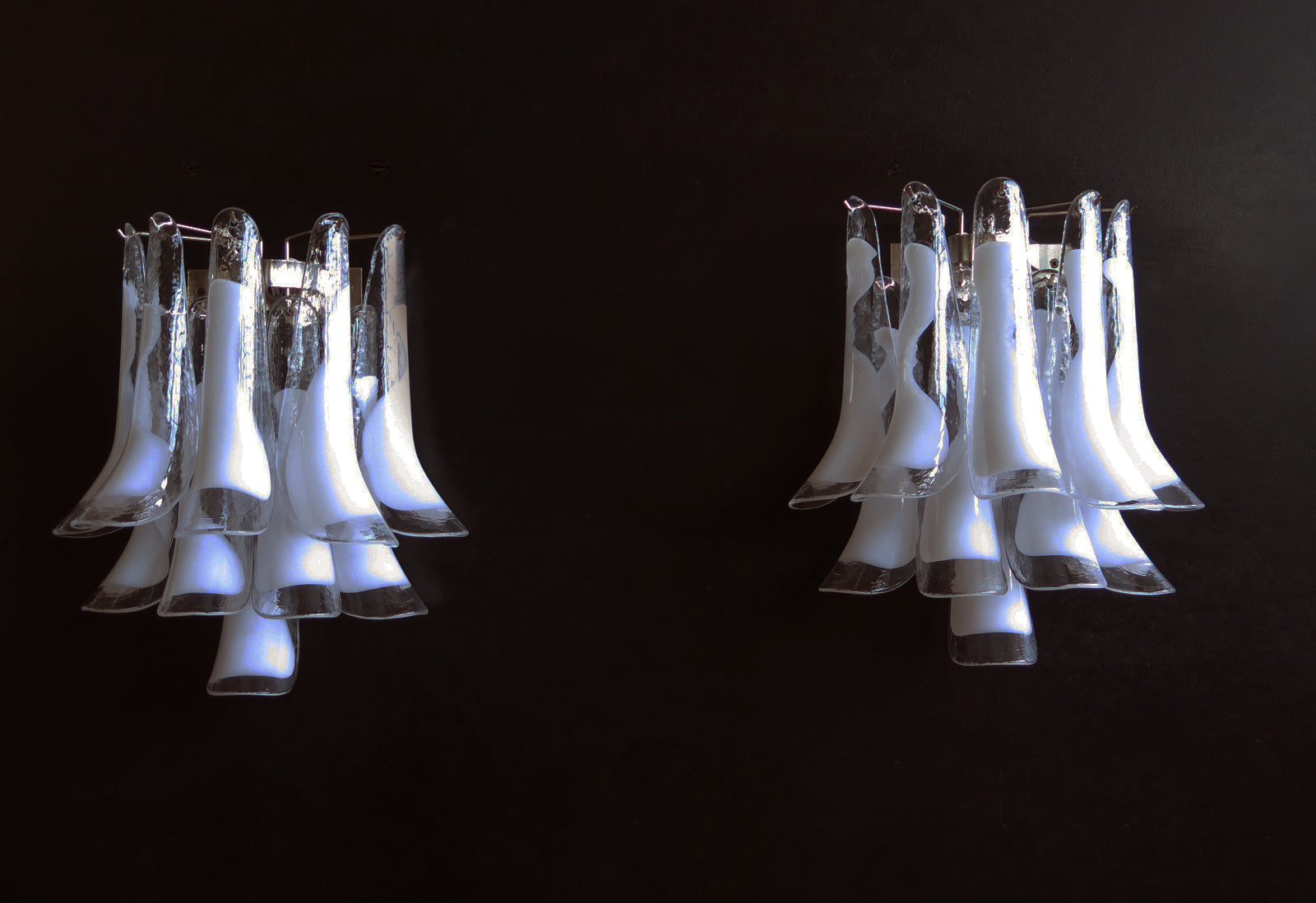 Mid-Century Murano Wall Lamp | Punto di Luce |  10 White Petal Glass | Punto di Luce |  1 Pair