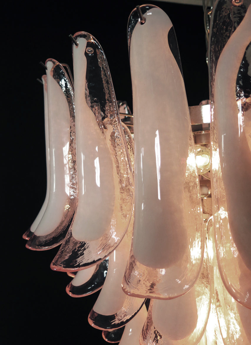 Murano-Kronleuchter aus der Mitte des Jahrhunderts | Punto di Luce | 75 rosafarbenes Blütenblattglas