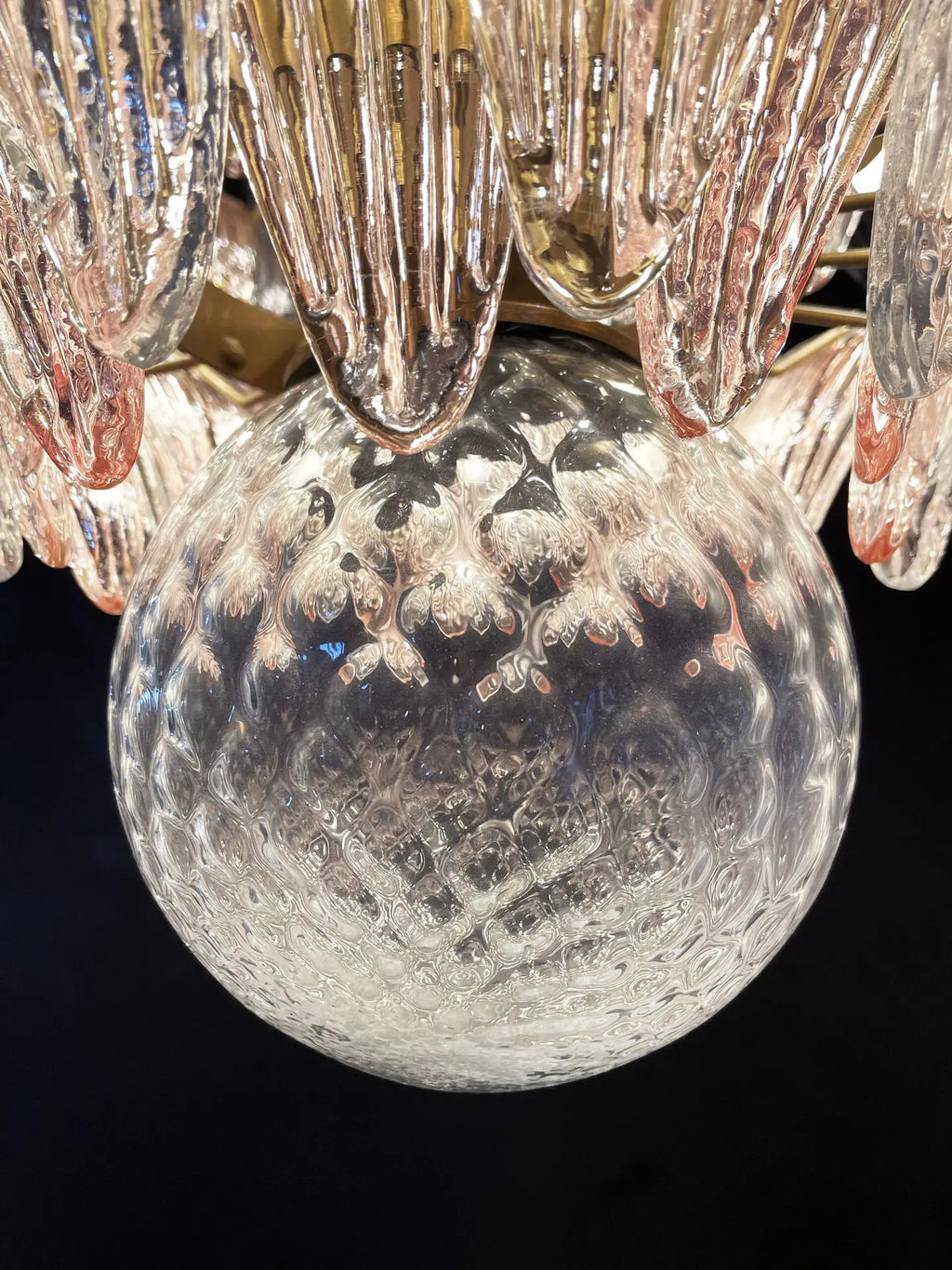 Candelabru Murano de la mijlocul secolului | Punto di Luce | 163 Sticlă de palmetă transparentă și roz