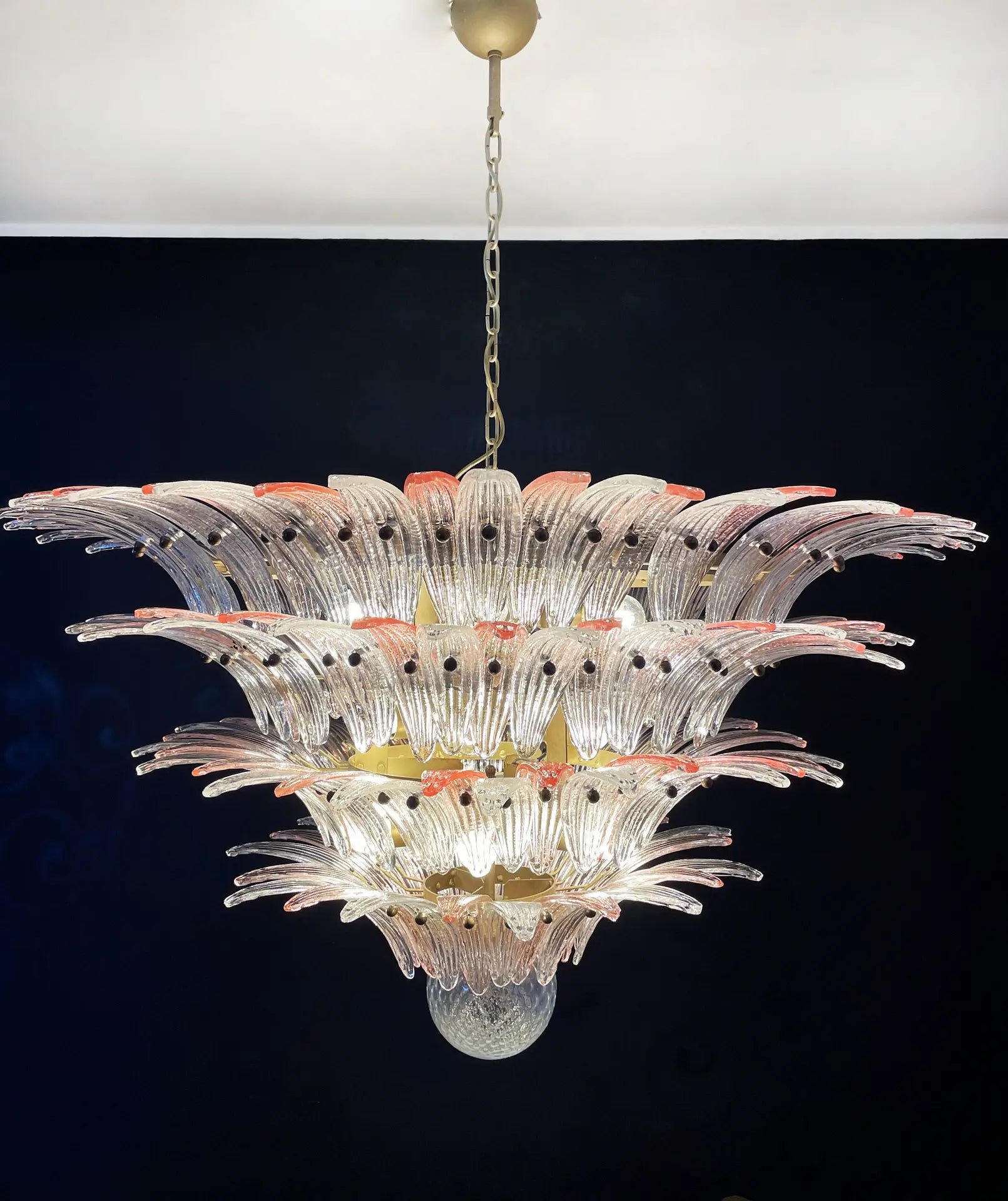 Candelabru Murano de la mijlocul secolului | Punto di Luce | 163 Sticlă de palmetă transparentă și roz