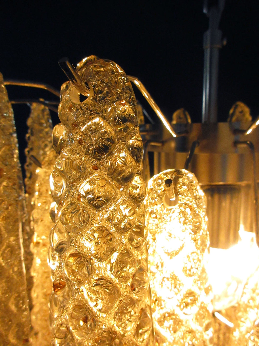 Murano-Kronleuchter aus der Mitte des 20. Jahrhunderts | Punto di Luce | 41 gelbe Tropfengläser
