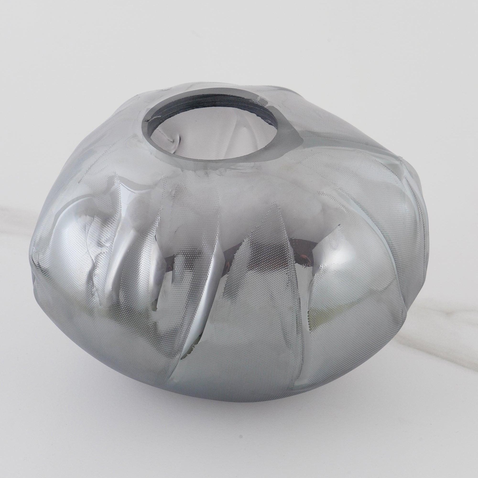 Lampă suspendată din plasă de sticlă suflată