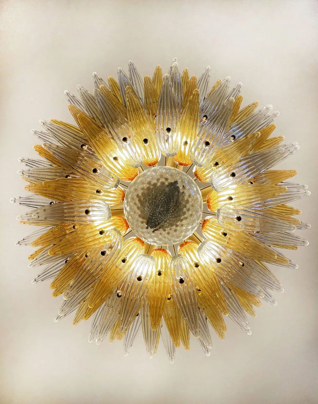 Murano-Kronleuchter aus der Mitte des Jahrhunderts | Punto di Luce | 104 Klares und gelbes Palmettenglas