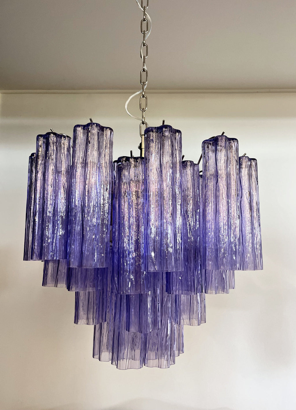 Murano-Kronleuchter aus der Mitte des Jahrhunderts | Punto di Luce | 36 violette Glasröhrchen