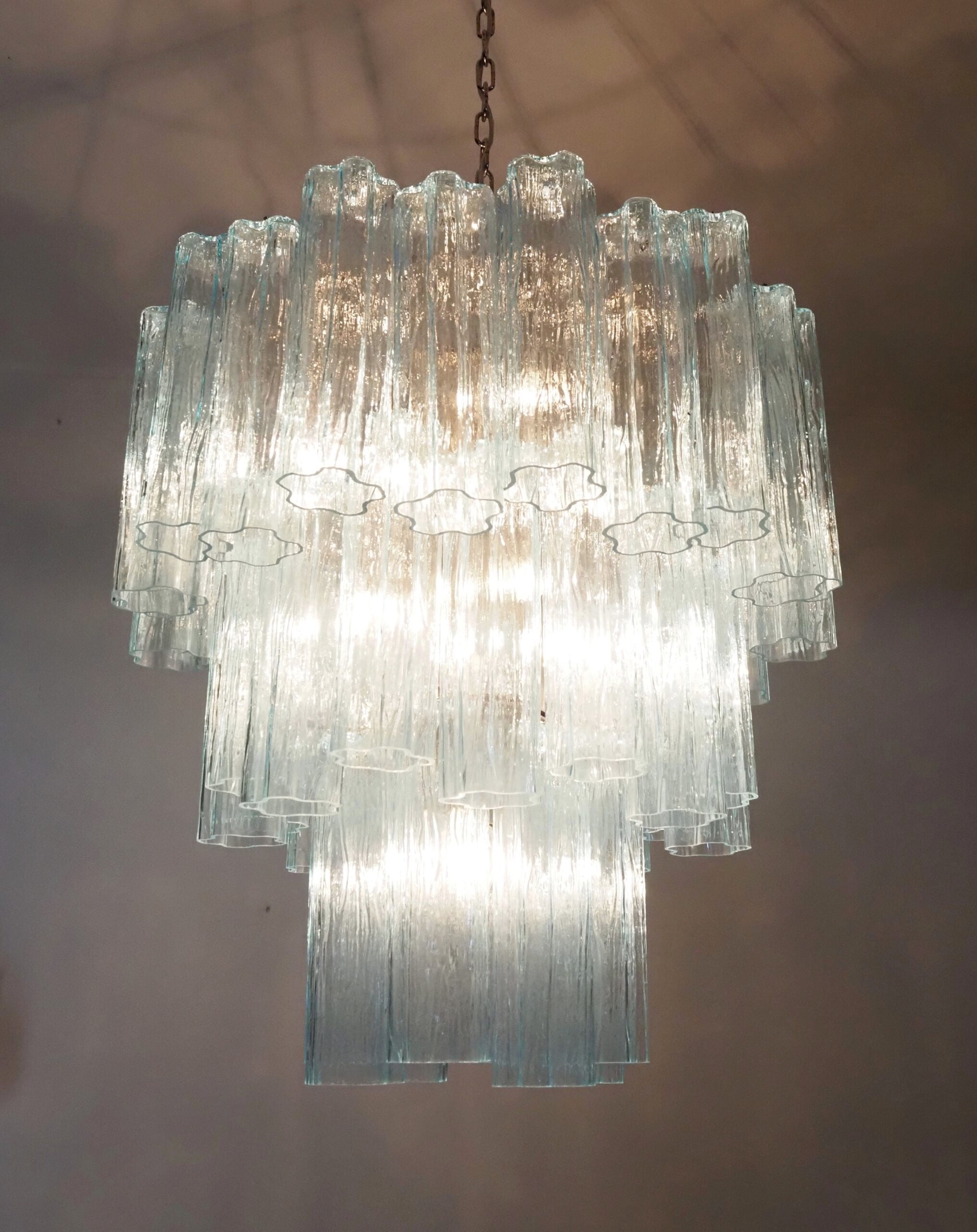 Murano-Kronleuchter aus der Mitte des Jahrhunderts | Punto di Luce | 48 blaue Glasröhren