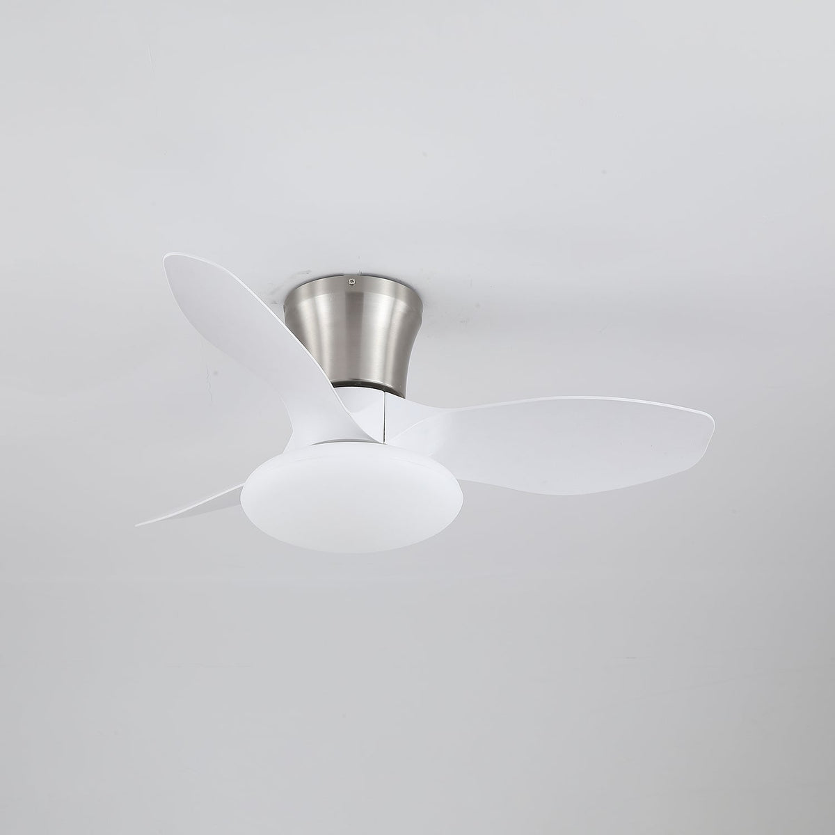 Aeris Curve Ceiling Fan Light - Vakkerlight