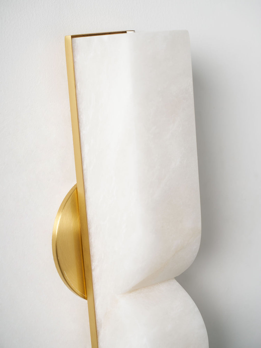 Alabaster Essence Plug-in Wall Sconce