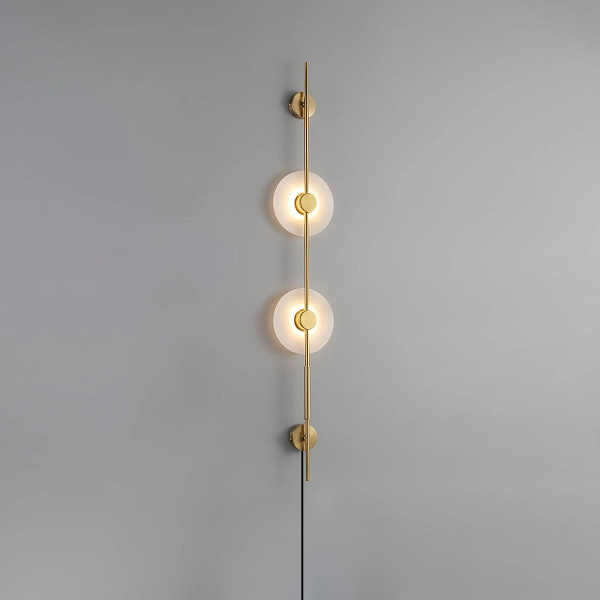 Alabaster Vertical Plug - in Wall Sconce - Vakkerlight