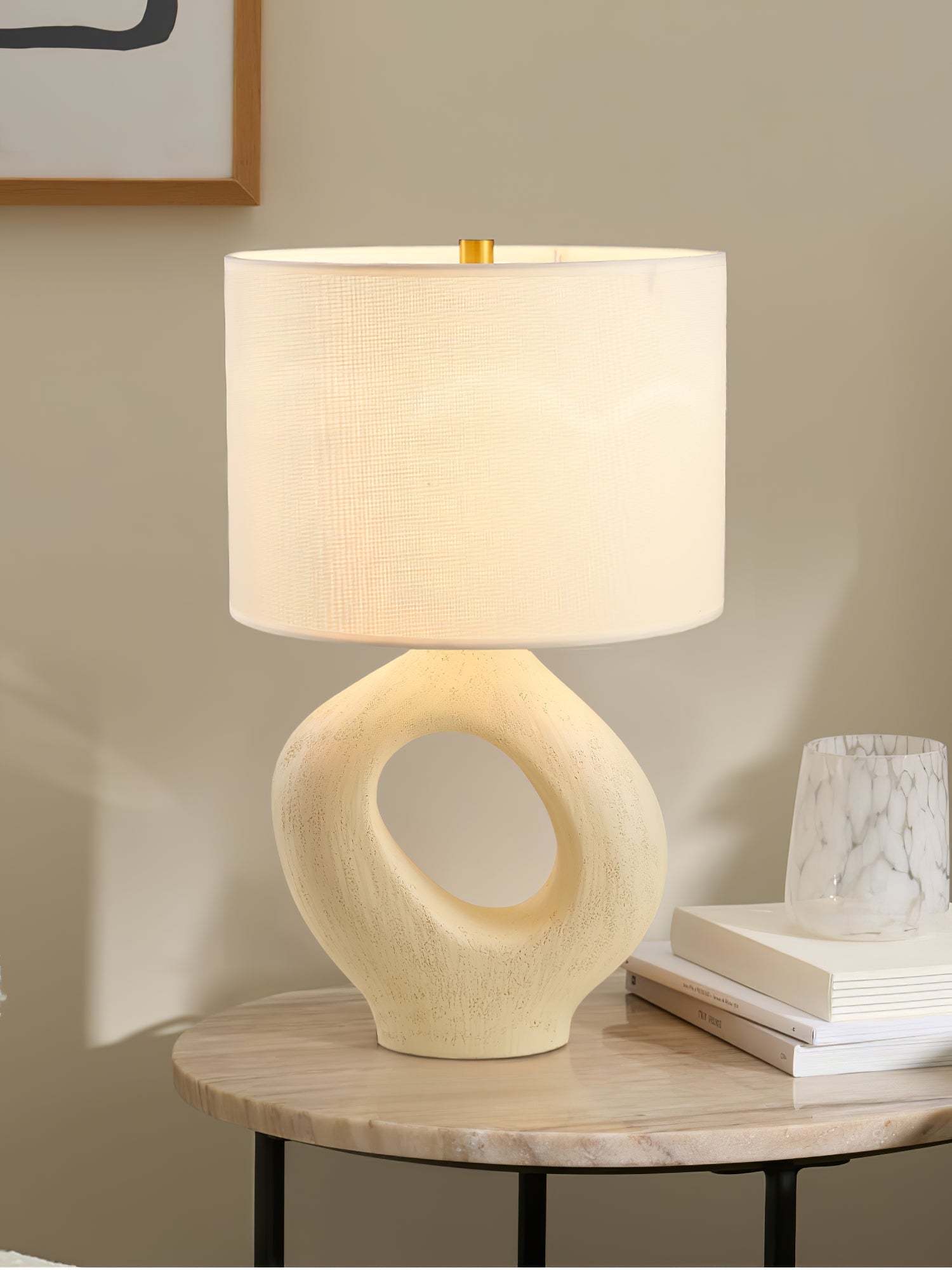 Lampă de masă sculpturală Amara