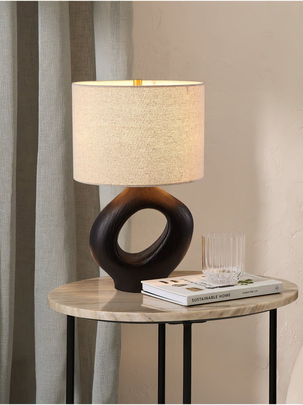 Lampă de masă sculpturală Amara