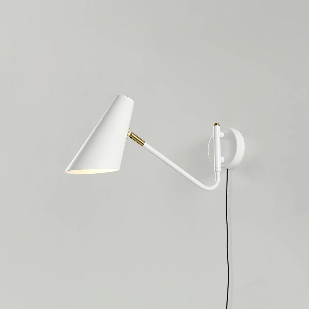 Apex Plug - in Wall Sconce - Vakkerlight