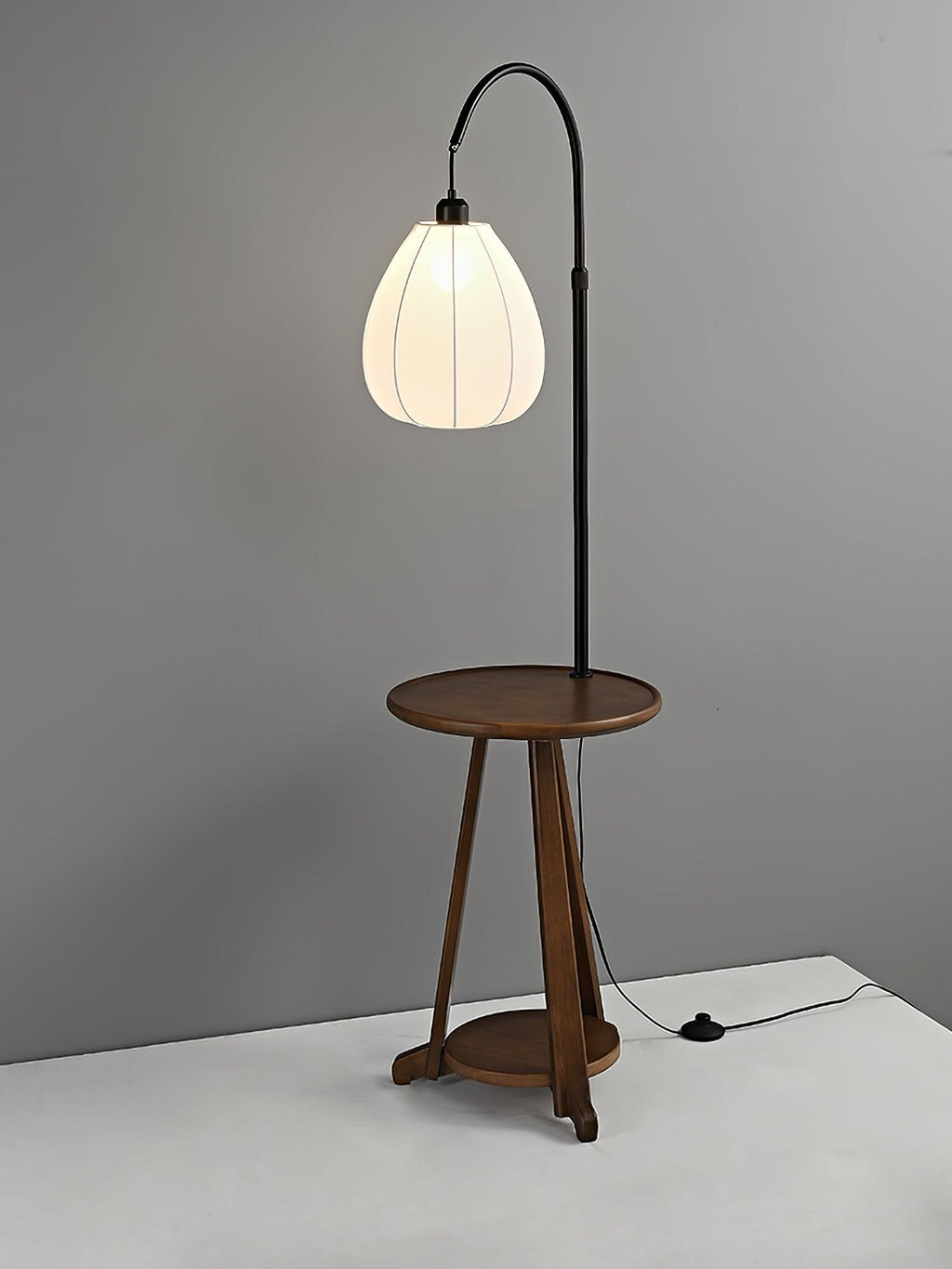 Lampă de podea Arc Side Table
