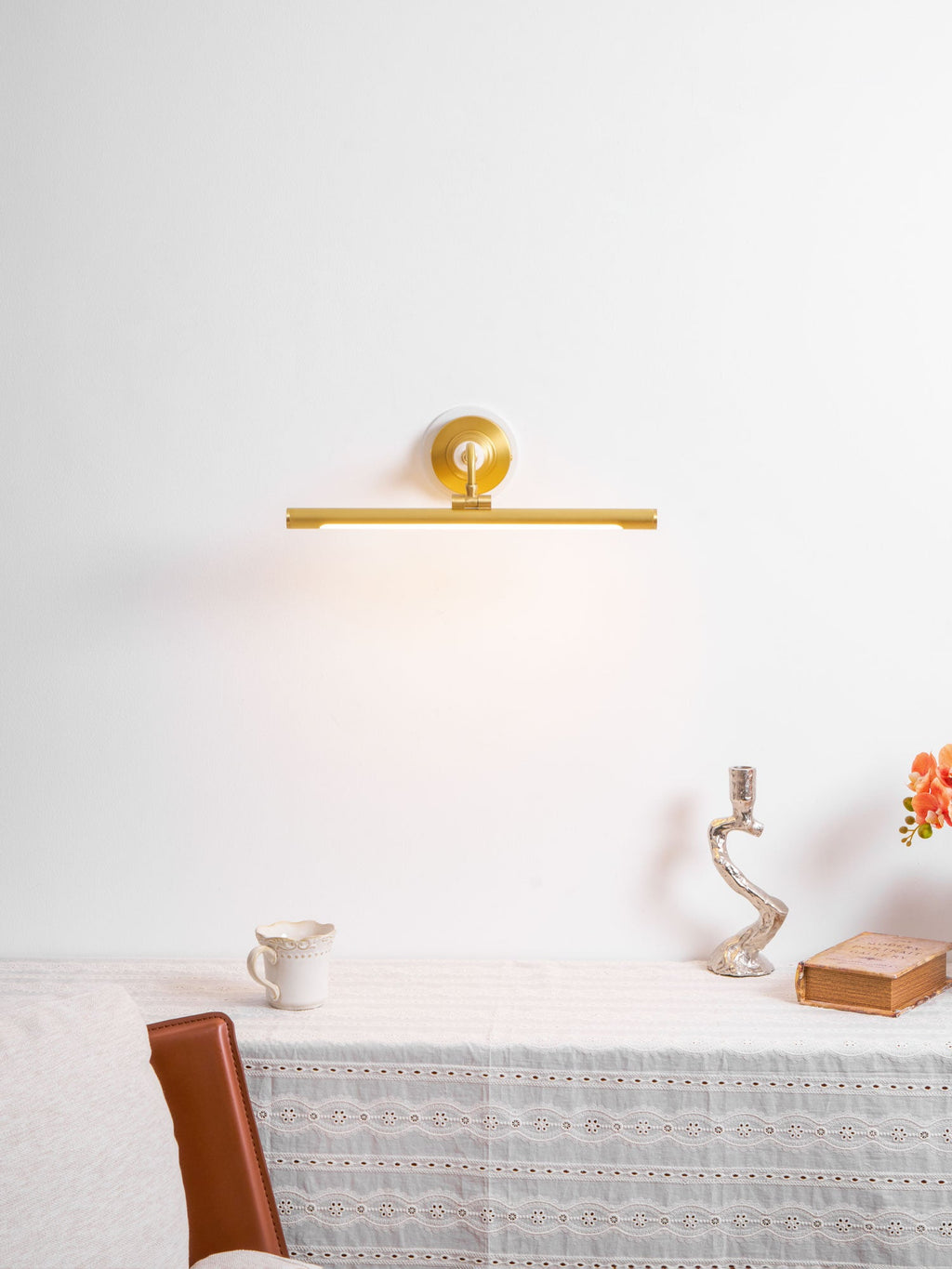 Archer Art Linear Wall Light