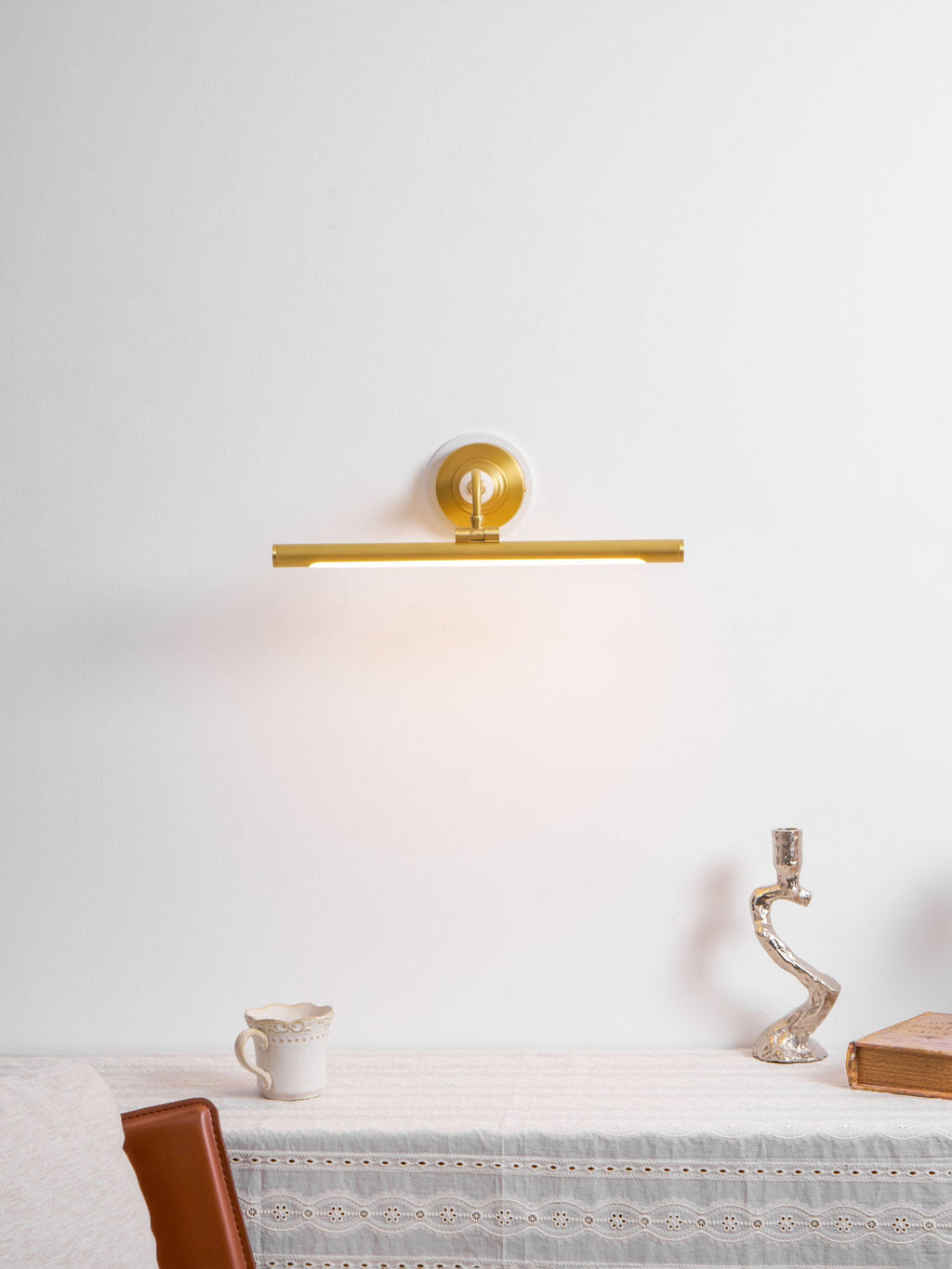 Archer Art Linear Wall Light