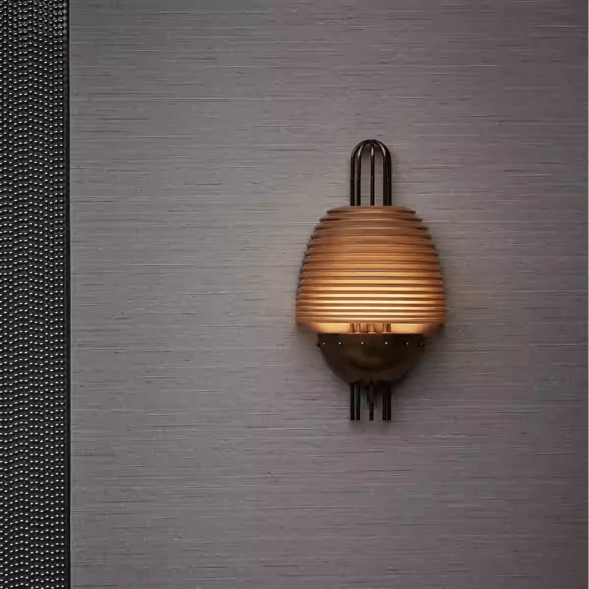 Arclune Ribbed Wall Lamp