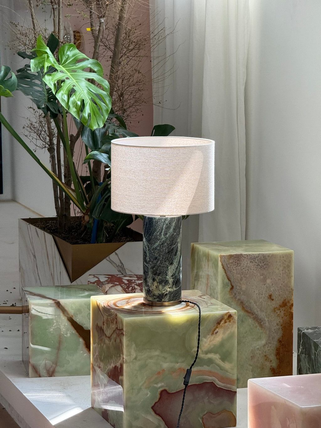 Lampă de masă Aria Stone