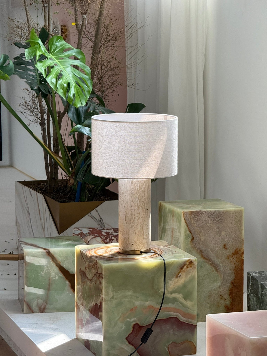 Lampă de masă Aria Stone