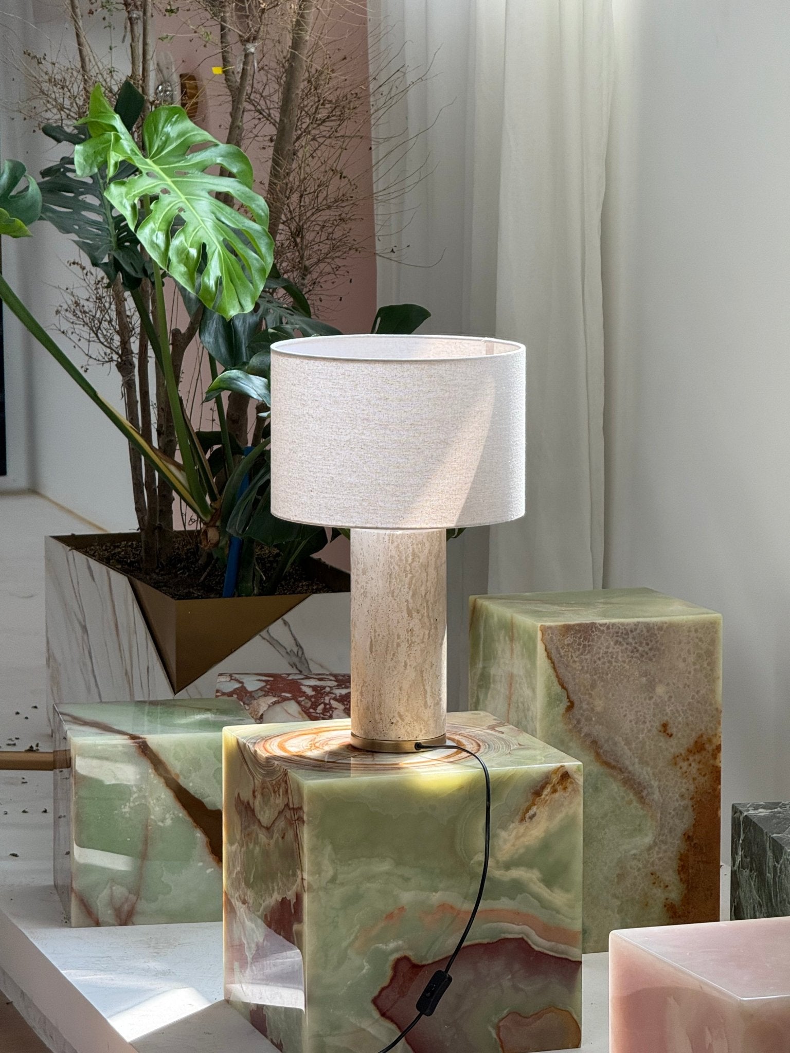 Lampă de masă Aria Stone