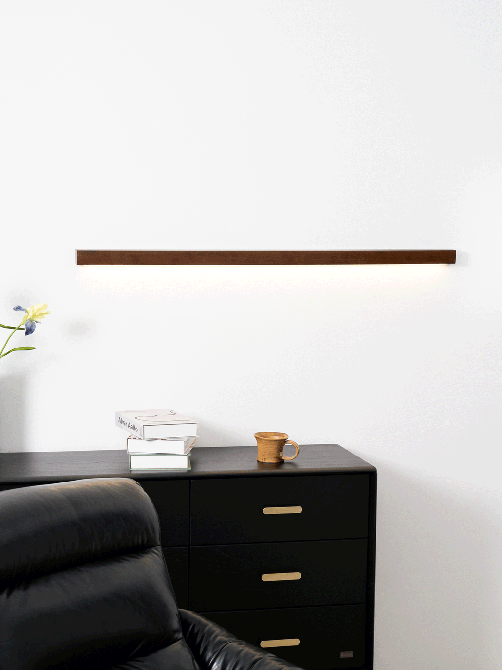 Arlo Linear Wood Wall Light