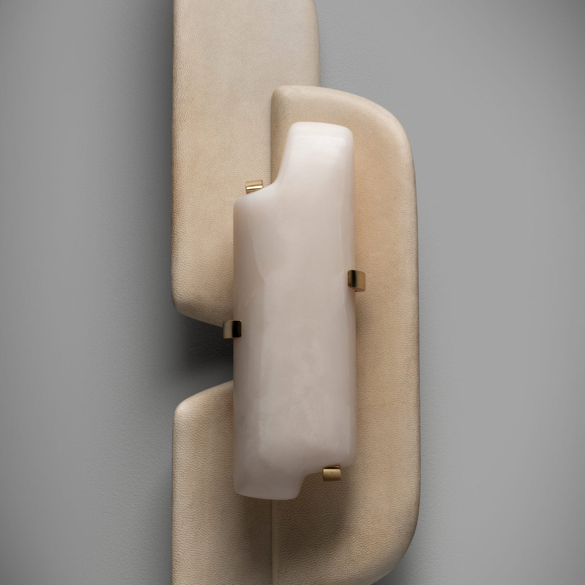 Aurellin Alabastr Sconce