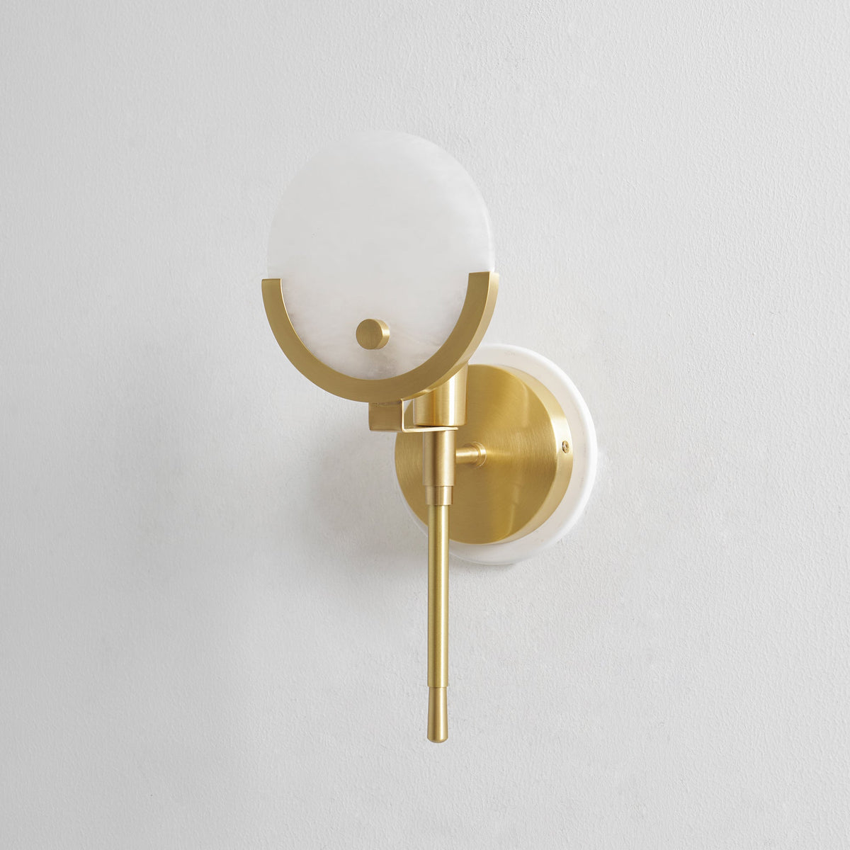 Ava Brass Wall Lamp - Vakkerlight