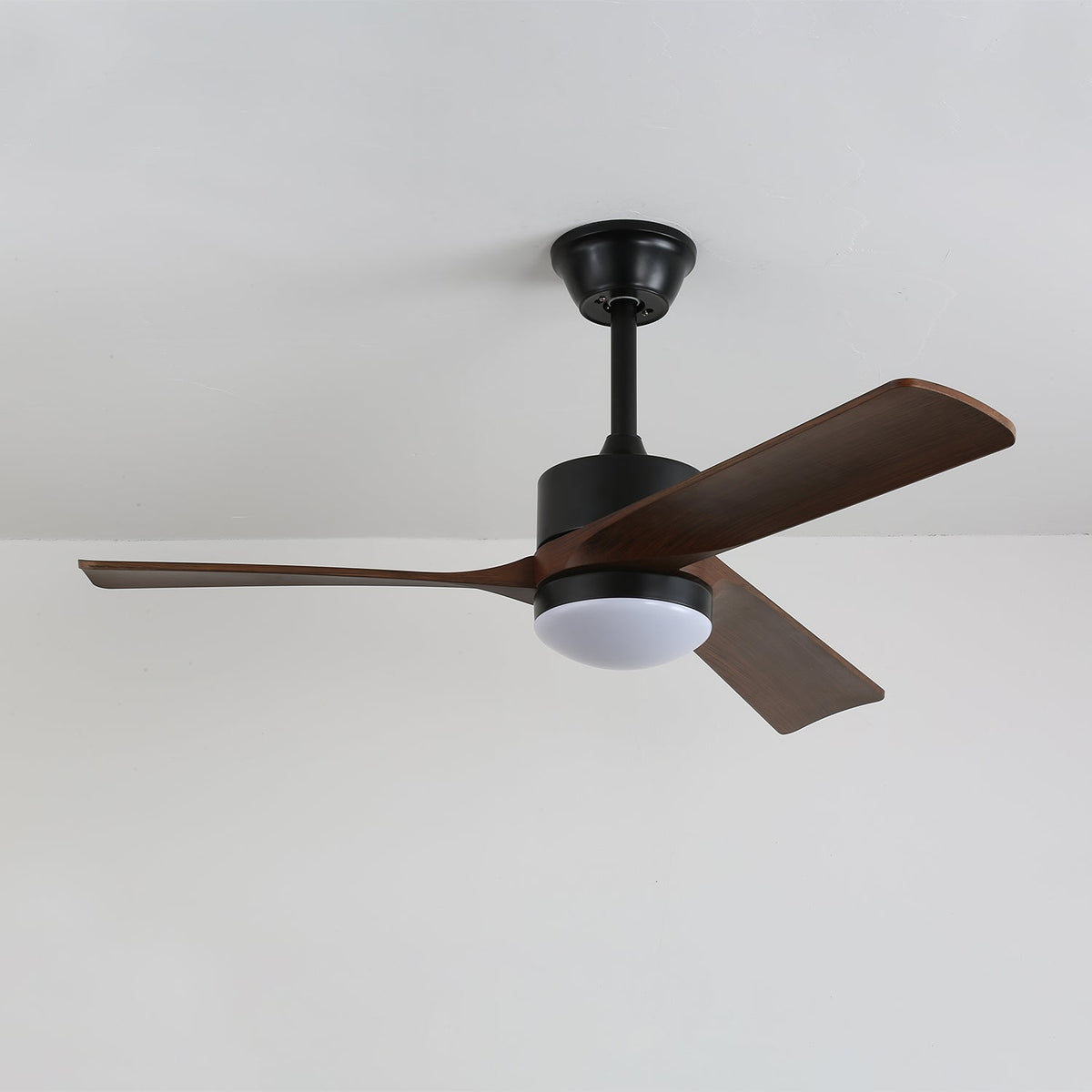 Averso Ceiling Fan Light - Vakkerlight