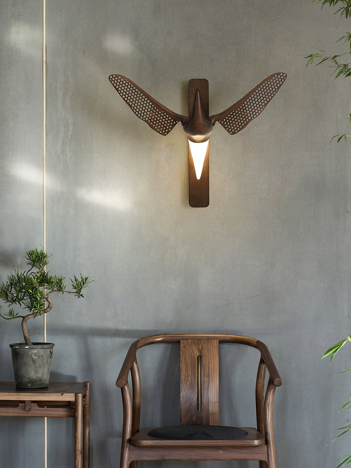 Avesa Wall Light