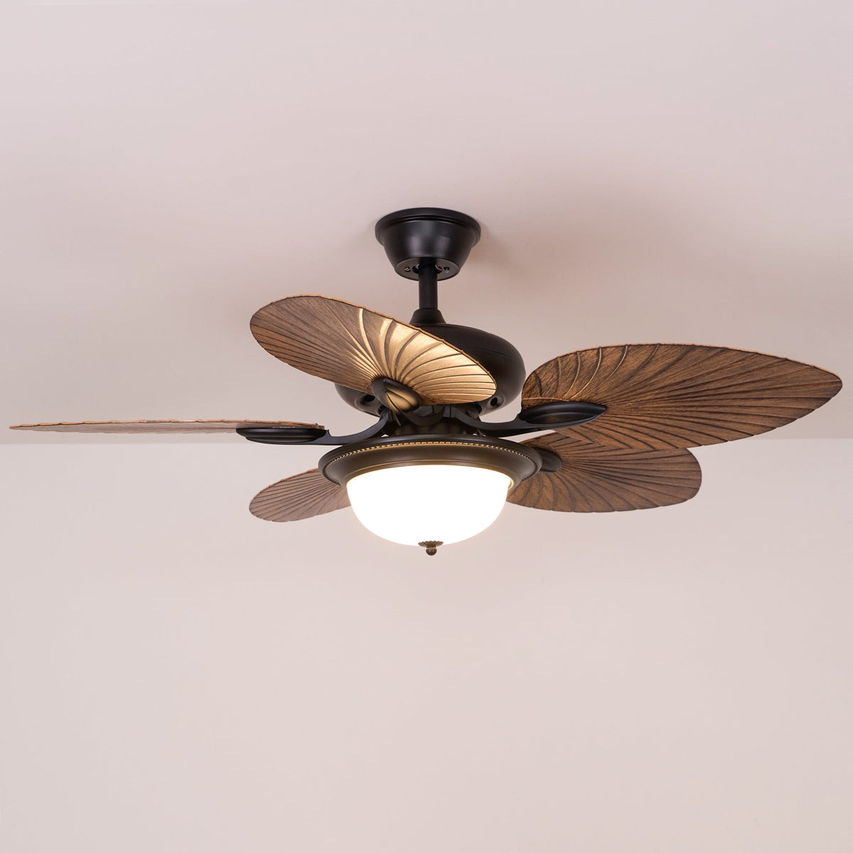 Lampă de tavan cu ventilator de frunze de bananier