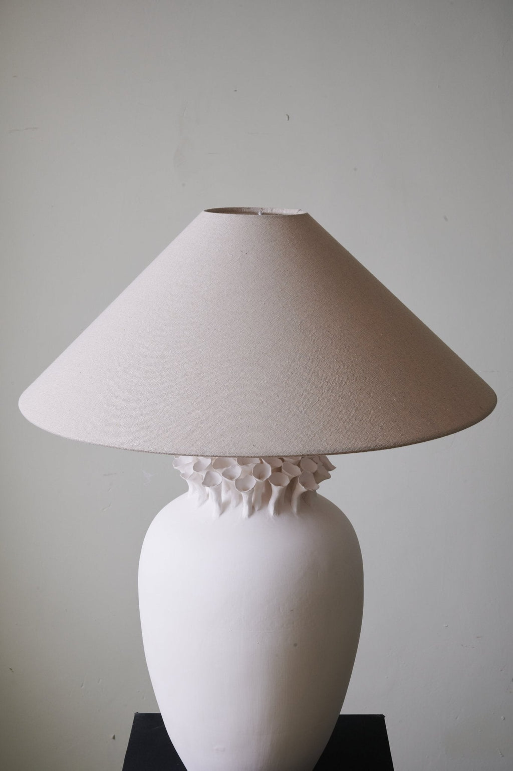 Lampă de masă ceramică Blossom Crest