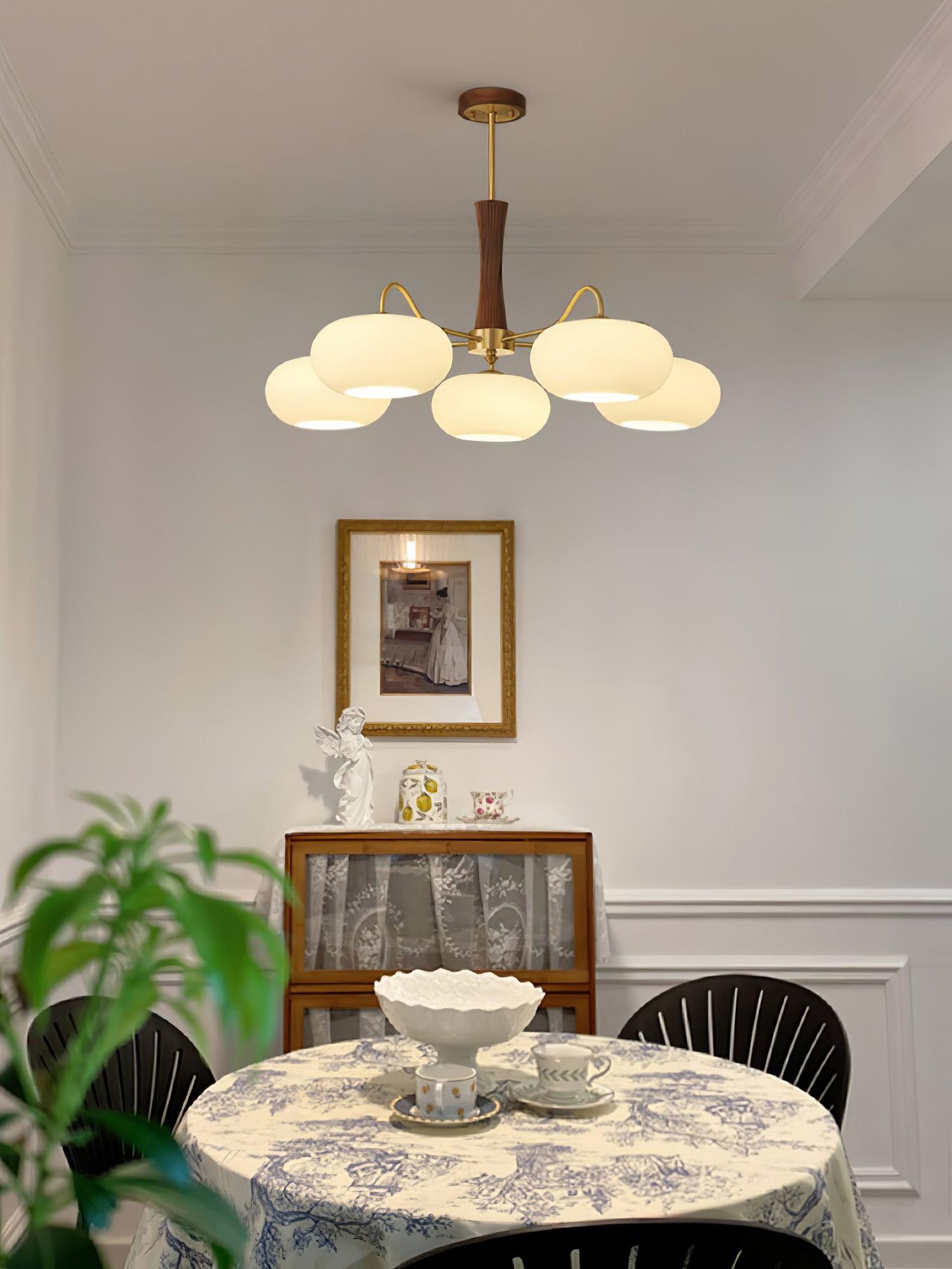 Candelabru din lemn de alamă, curmal