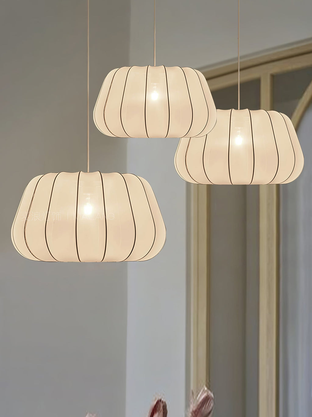 Lampă suspendată din material textil Cloud 