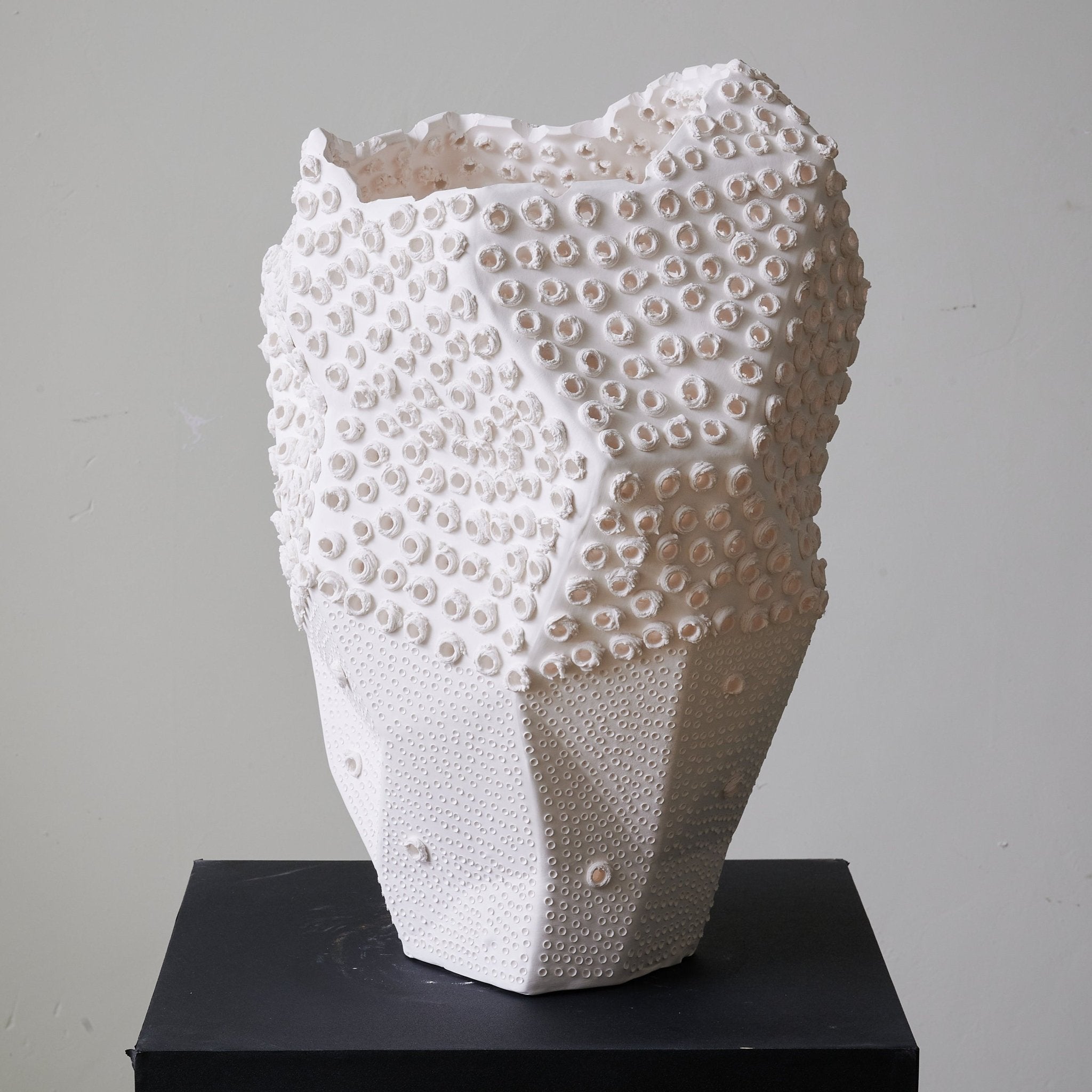 Lampă de masă din ceramică texturată Urchin