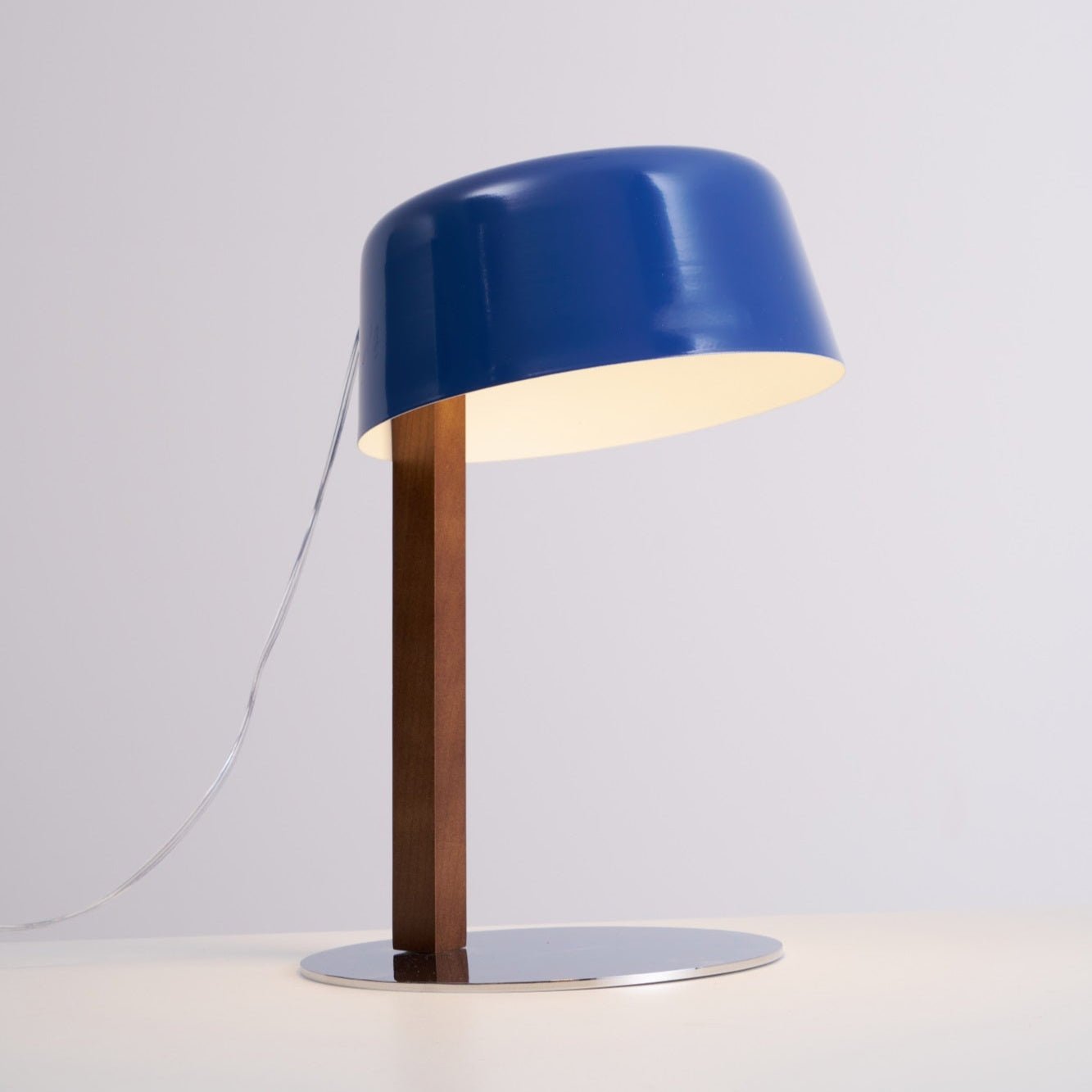 Lampă de masă înclinată Dario 
