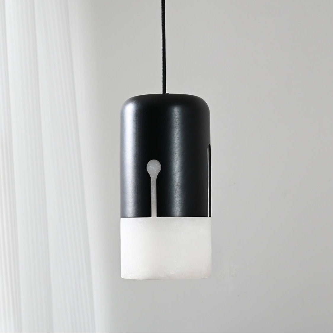 Lampă suspendată Duotone Capsule Alabastr