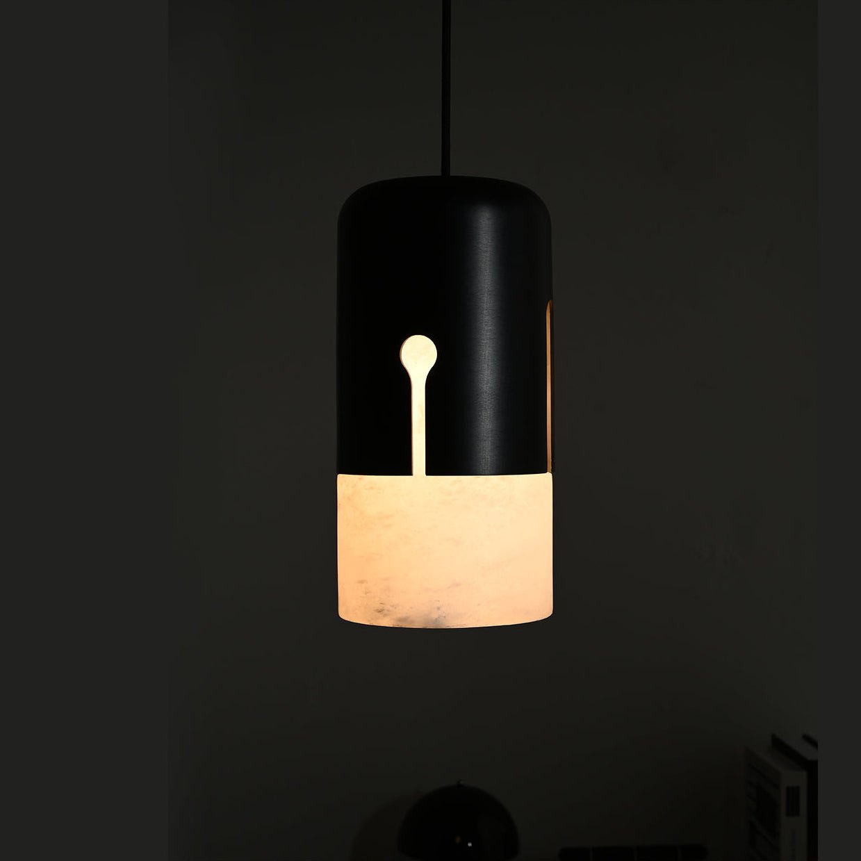 Lampă suspendată Duotone Capsule Alabastr