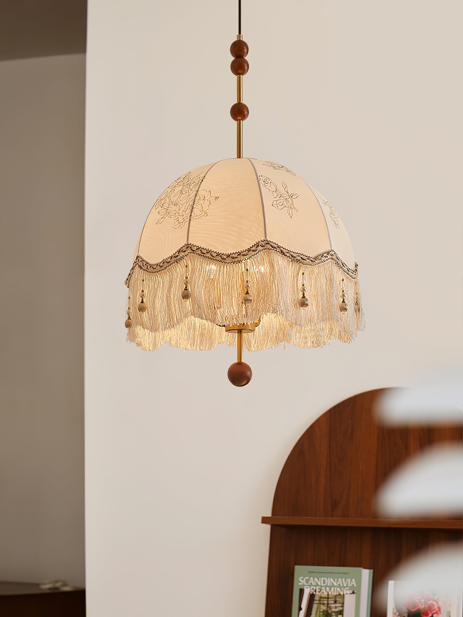 Lampă suspendată Frill Fringe