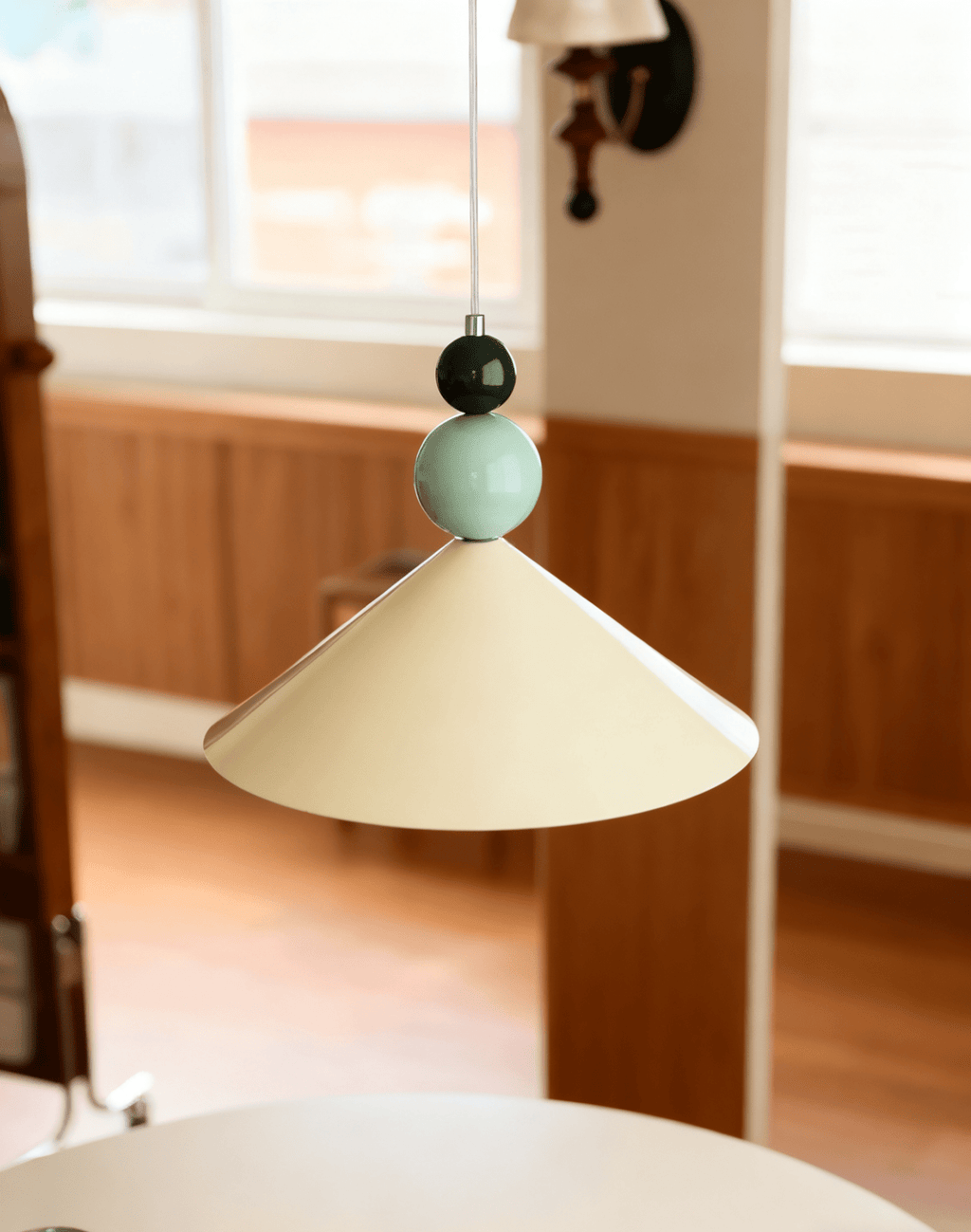 Lampă suspendată Geo Orb