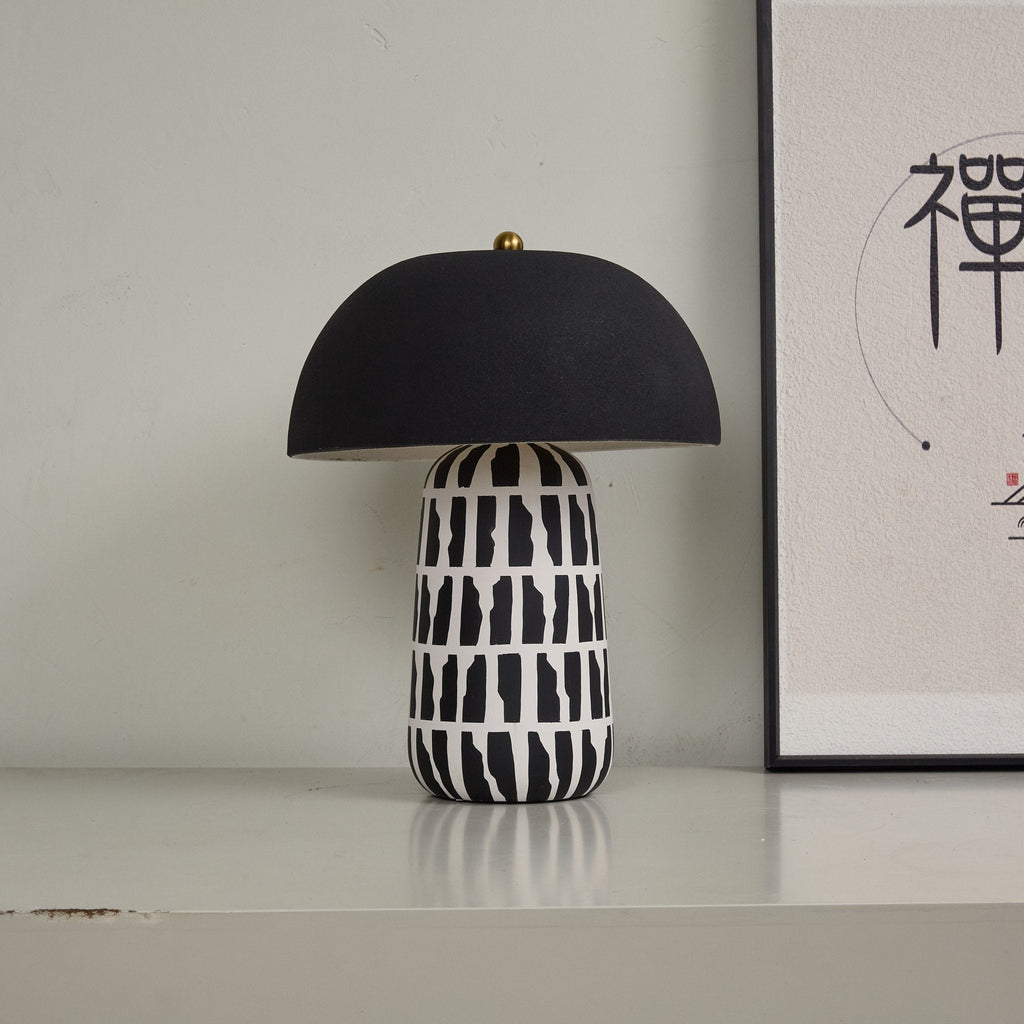 Lampă de masă ceramică cu model geometric