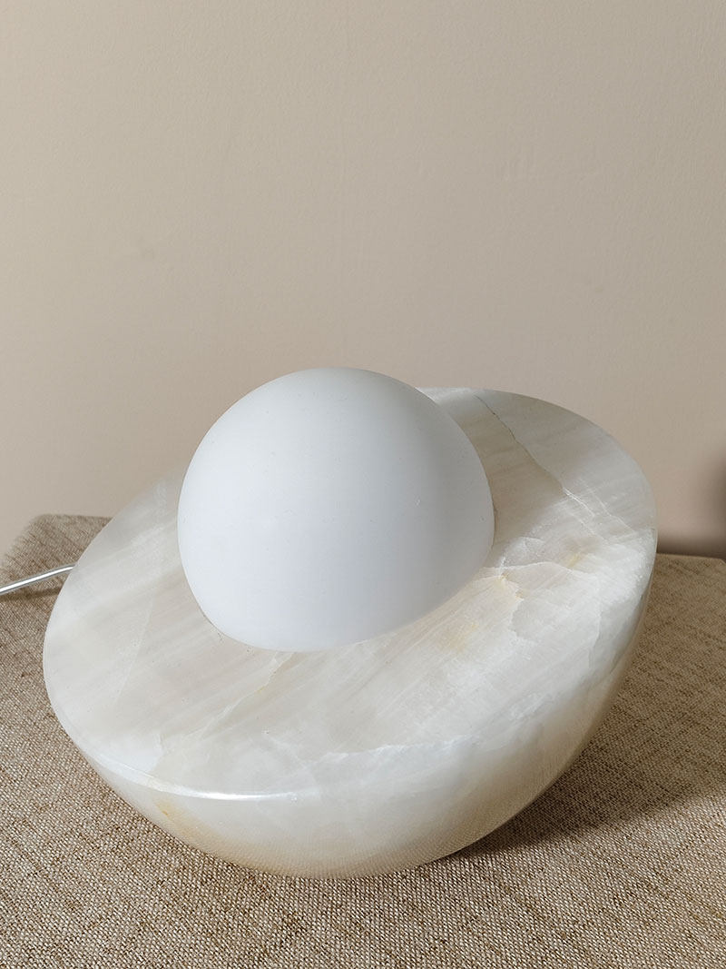 Lampă de masă Halo Pebble Stone