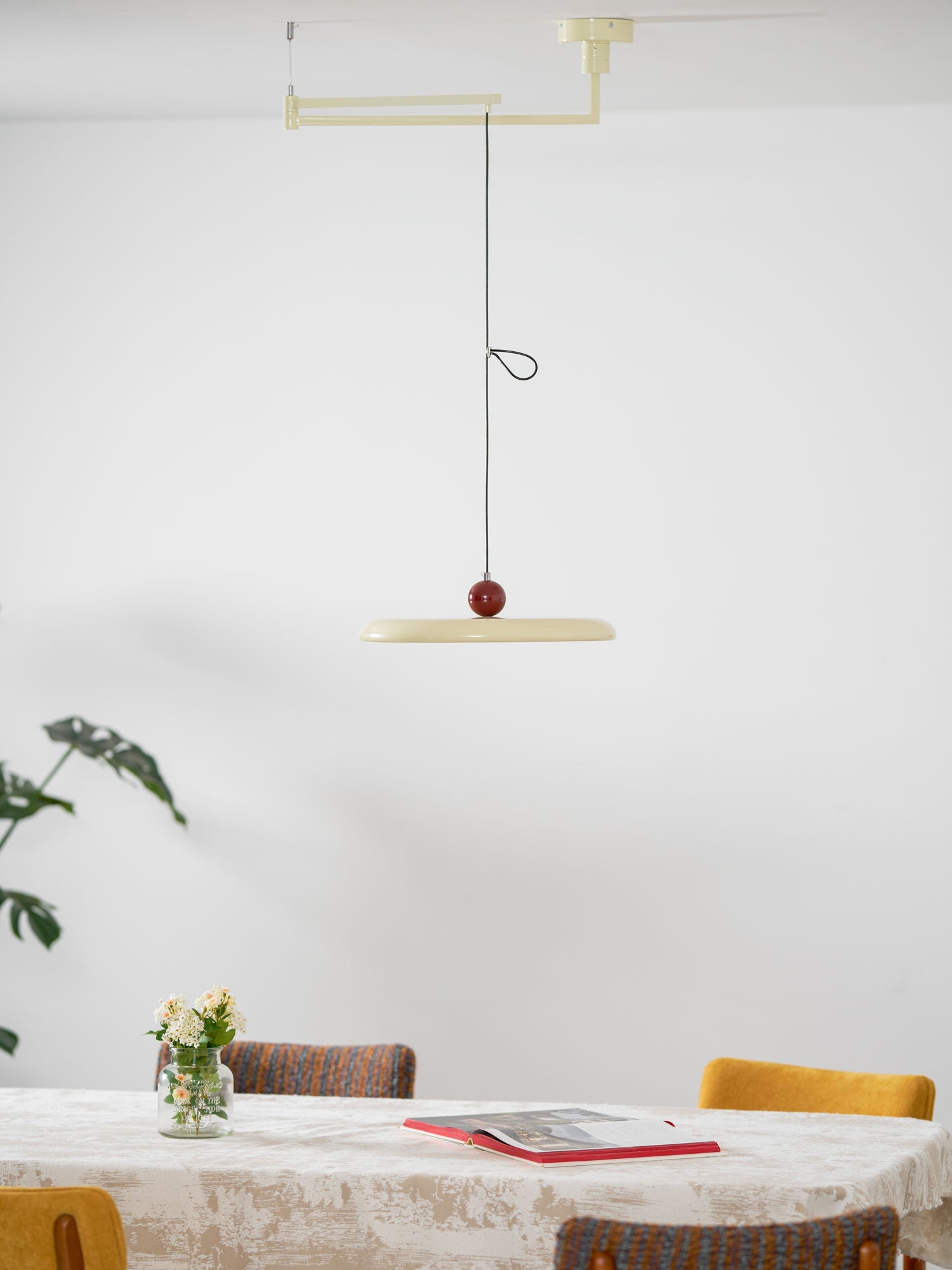 Lampă suspendată Lola Swing