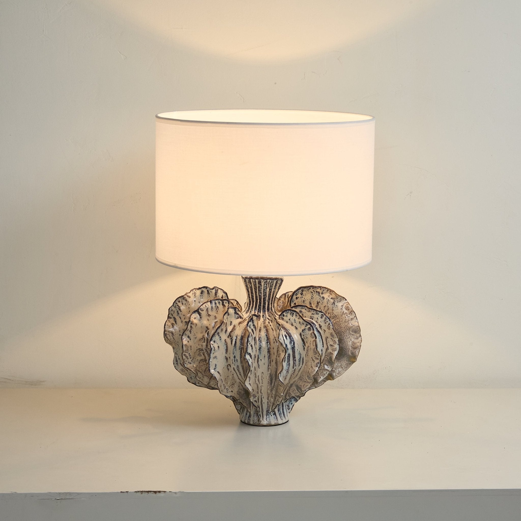 Lampă de masă ceramică în formă de frunză