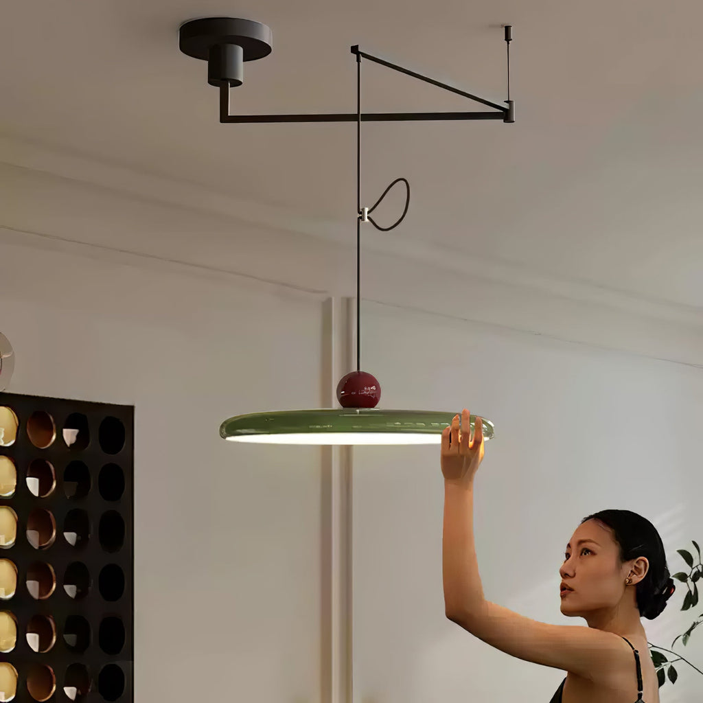 Lampă suspendată Lola Swing