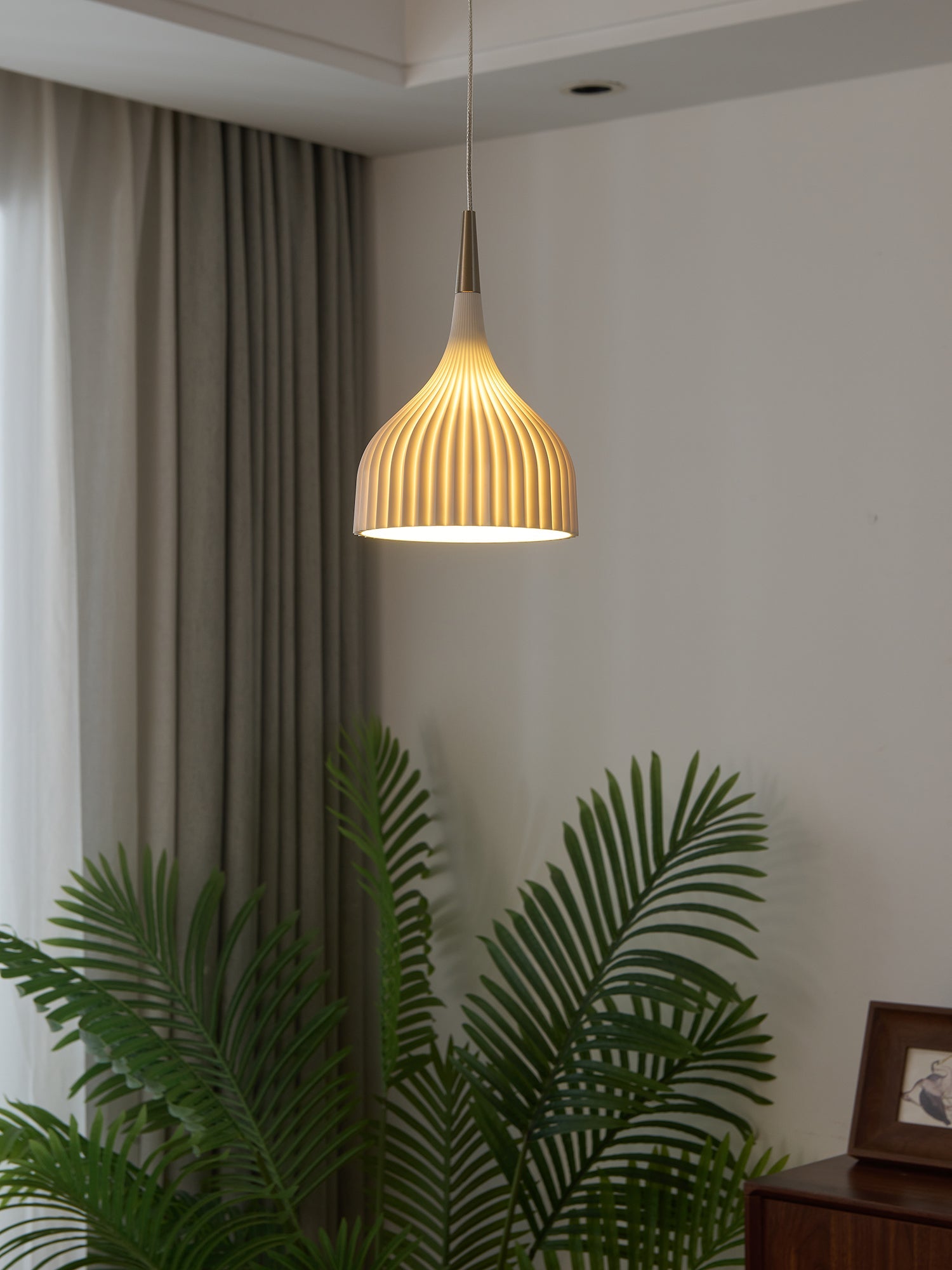Lampă suspendată Lucina