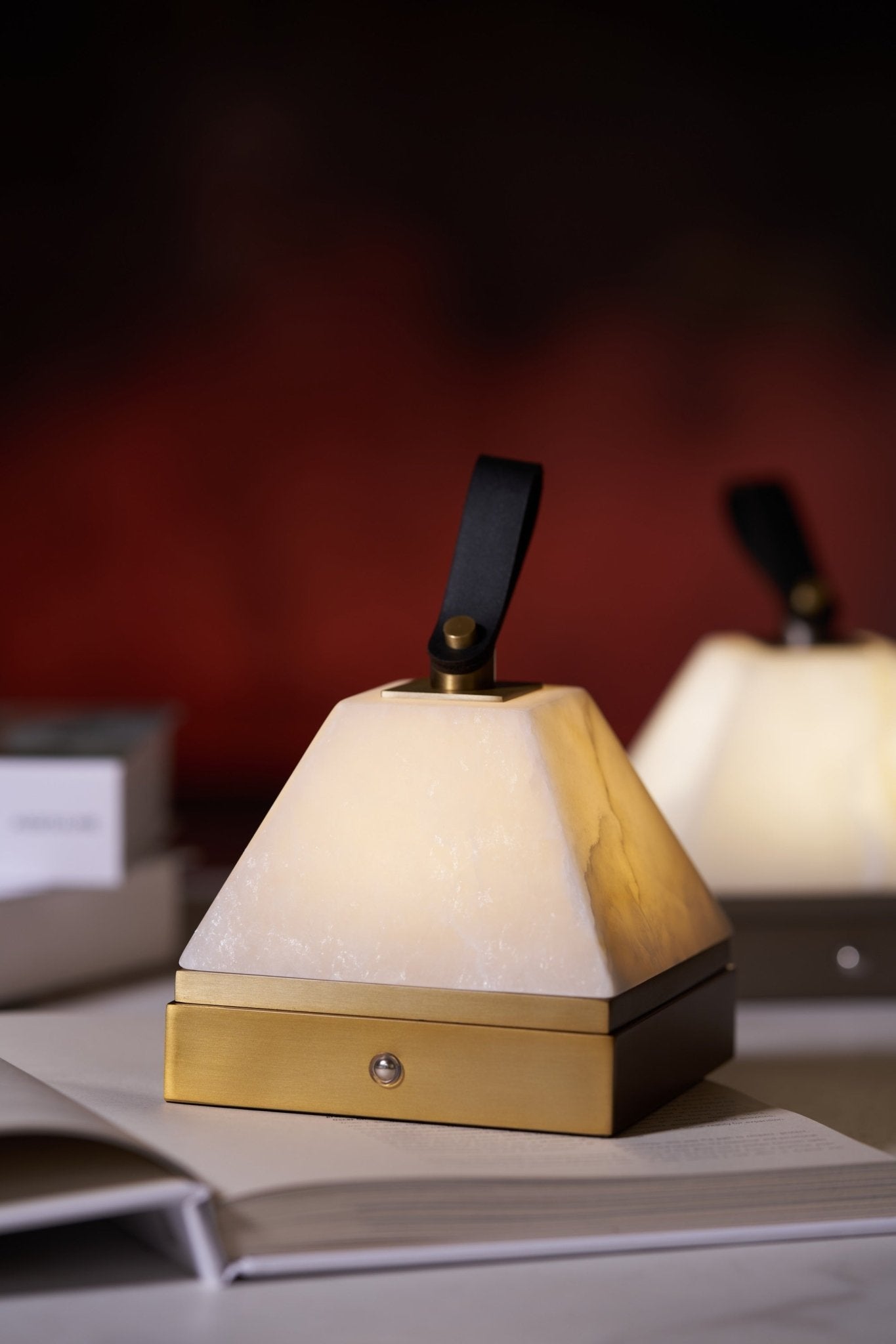 Lampă portabilă Luma Cube Alabastr